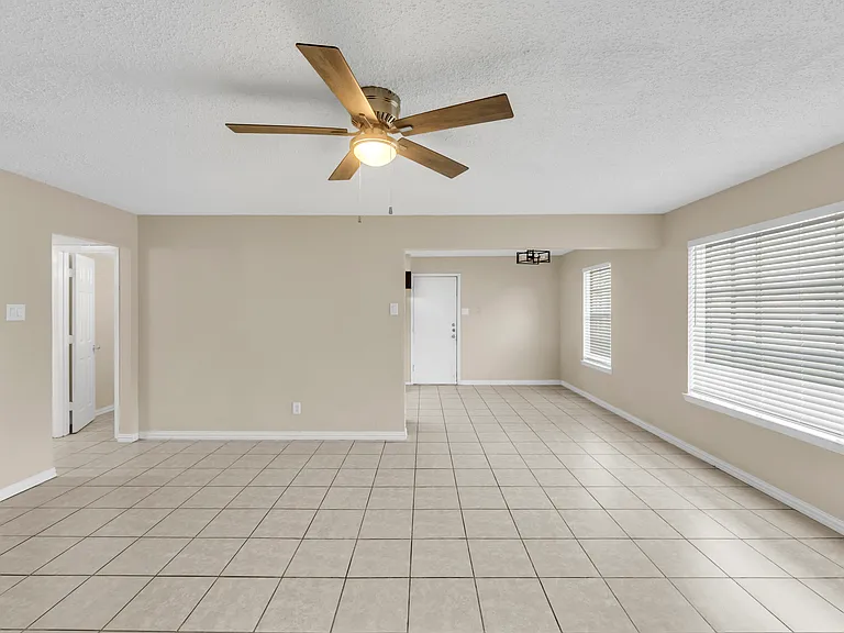 3024 Tudor Ln #102 — Photo 5