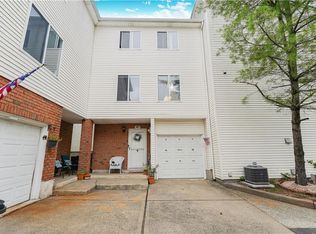 287 Jamie Ln, Staten Island, NY 10312
