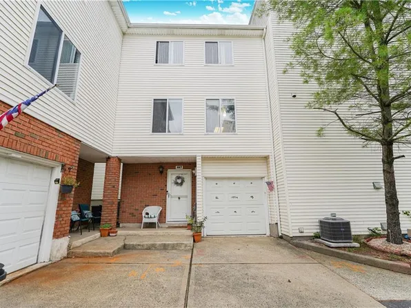 287 Jamie Ln, Staten Island, NY 10312