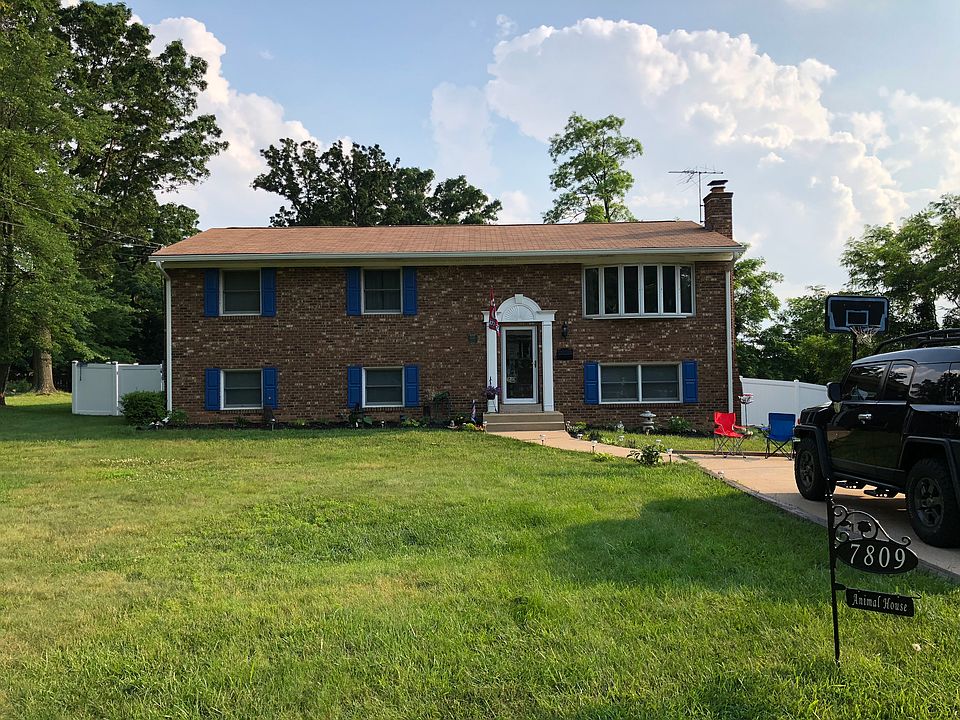 2nd image of 7809 Helena Dr