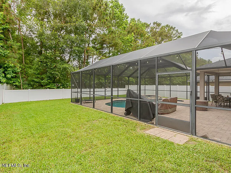 16284 Hunters Hollow Trl — Photo 47