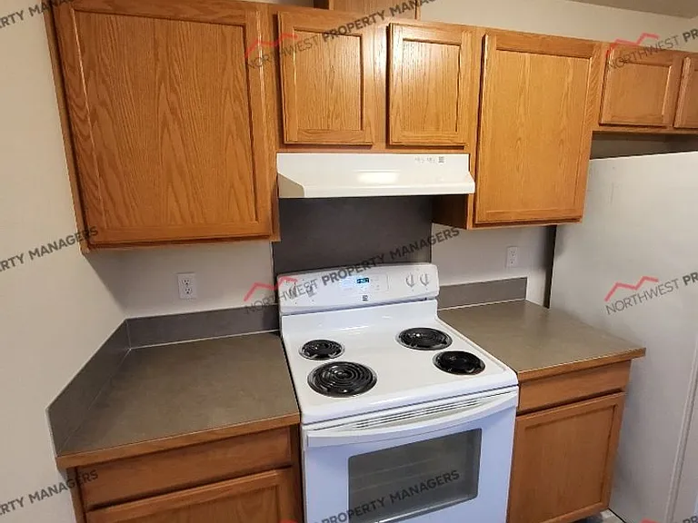 1107 Woodland Ave — Photo 8