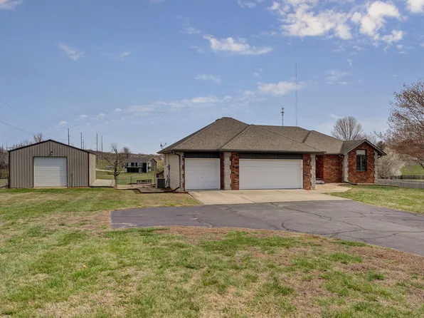 1702 Cody Road, Nixa, MO 65714