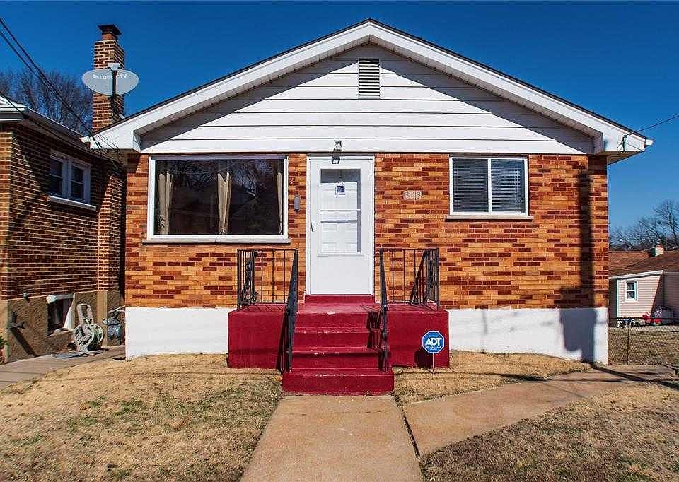 1st image of 345 Lenhardt Ave