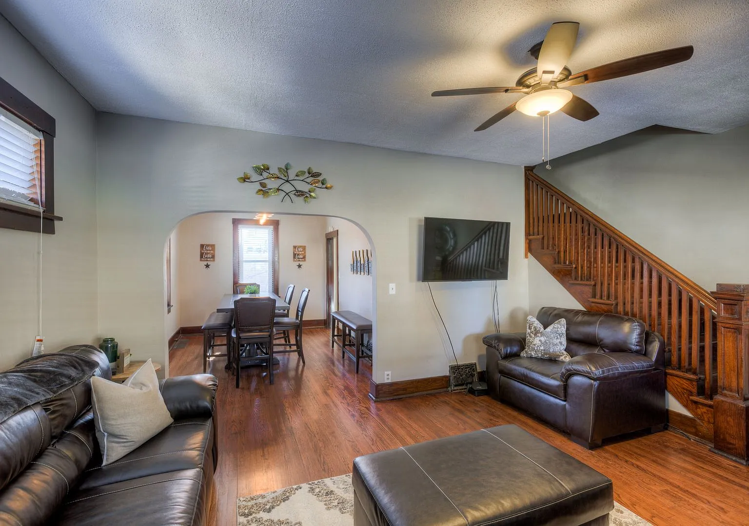 3507 / 3509 / 3511 Dewey Ave Townhomes — Photo 2