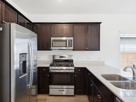 5th image of 13705 Menard Way