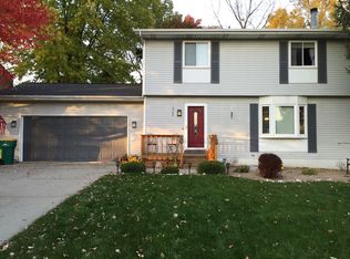 3764 Loon Lake Rd, Wixom, MI 48393
