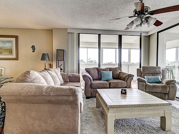 5th image of 11590 Shipwatch Dr APT 241