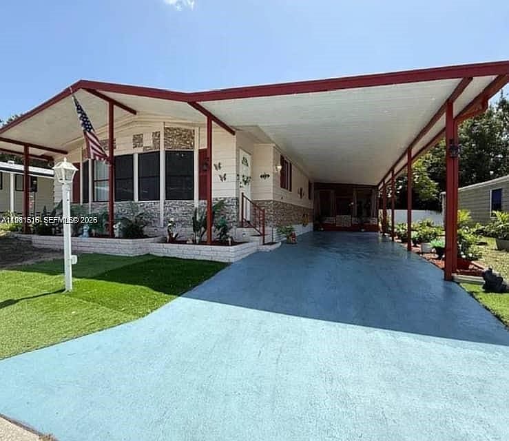 1st image of 215 Laurelcrest Cir