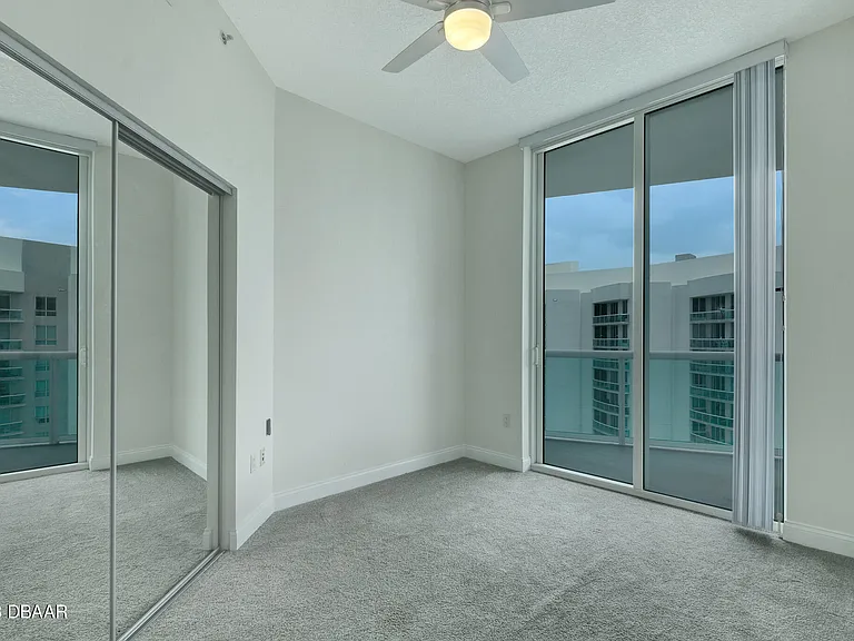 241 Riverside Dr #2509 — Photo 26