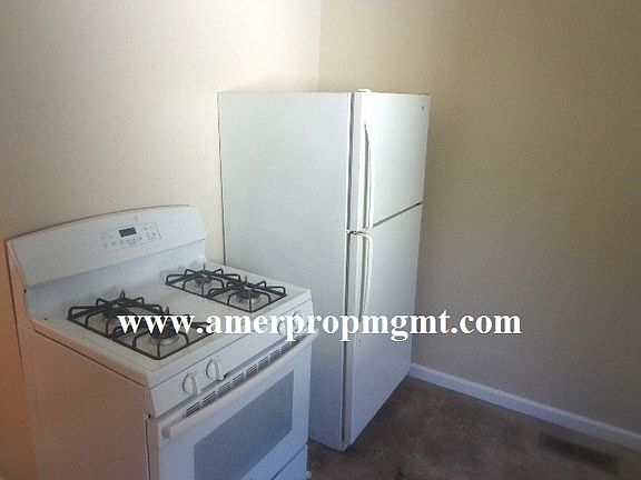 3rd image of 431 21st St