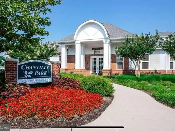 3810 Lightfoot St Unit 206, Chantilly, VA 20151