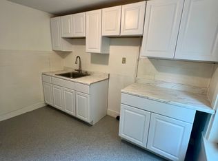 7 W Court St #2W, Woburn, MA 01801