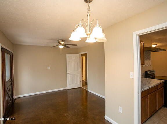 4th image of 3725 Thomas Jefferson Rd