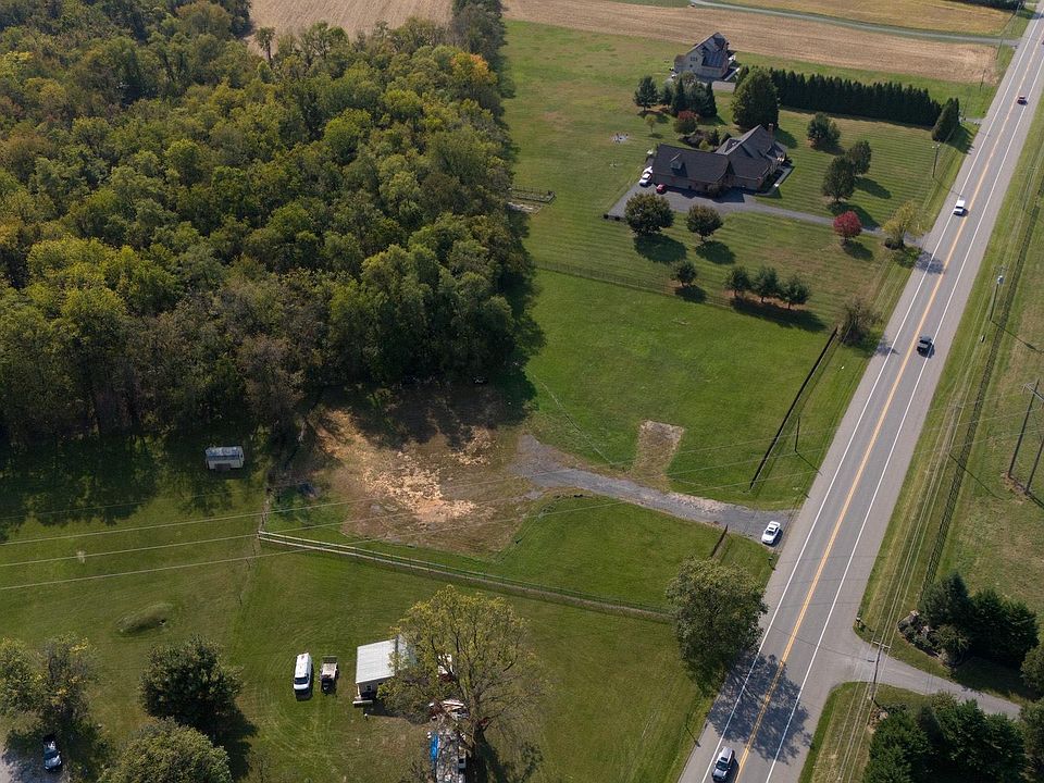 2nd image of 21219 Leitersburg Pike