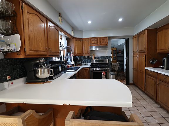 5th image of 2166 Jordan Ln