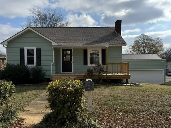 560 Highland Ave NW, Cleveland, TN 37311