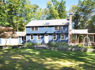 8 Roswell Rd, West Simsbury, CT 06092