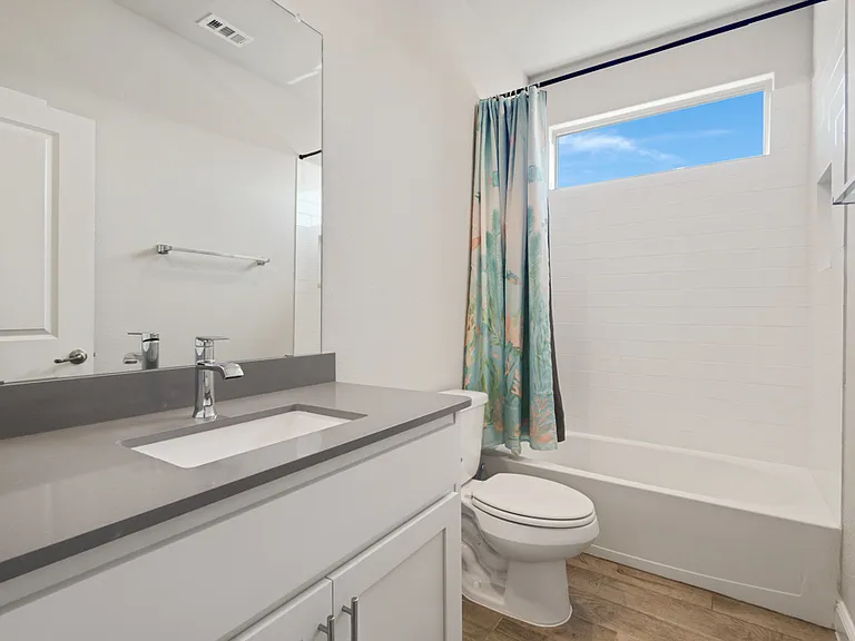 1112 Croxley Way — Photo 14