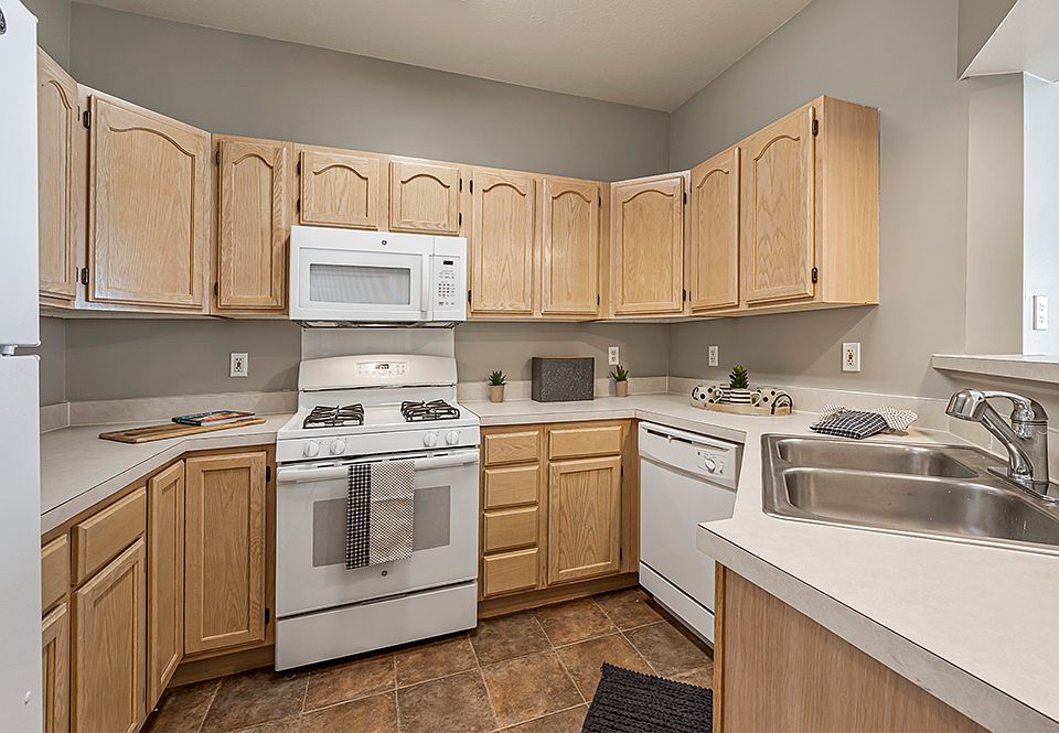 Lake Pointe Apartment Homes 3471 Sunnyside Dr Portage IN Zillow