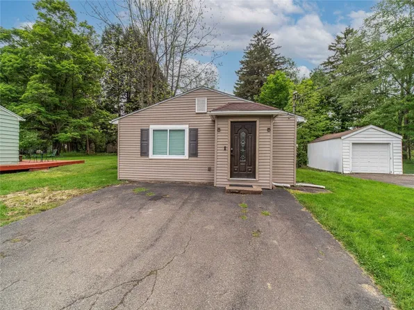 214 Elmcrest Ave, Lakewood, NY 14750