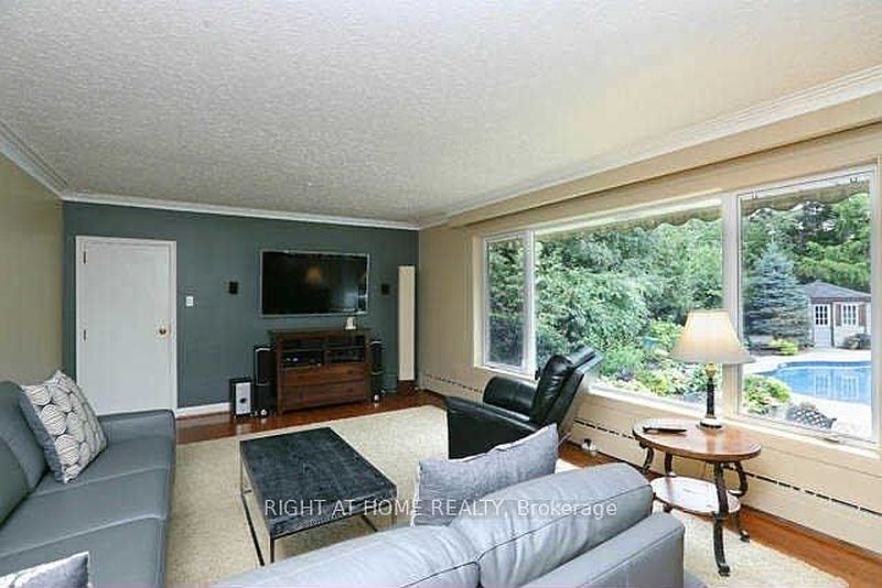 Ajax House for rent - 4 Bedrooms — photo 7