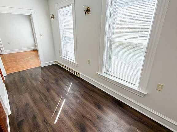 5th image of 5174 Shelburne Rd Unit 2
