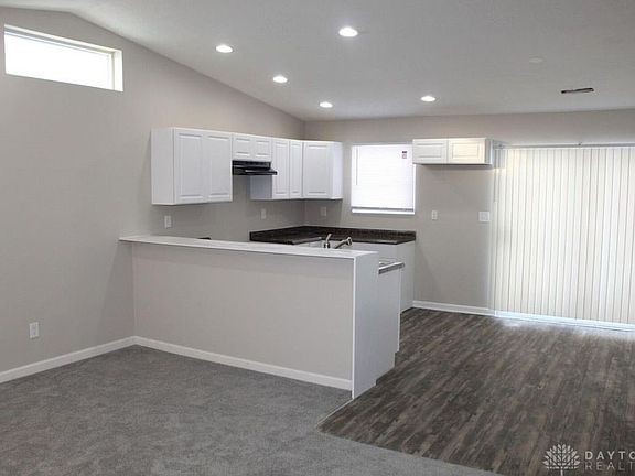 5th image of 7945 Irvington Ave