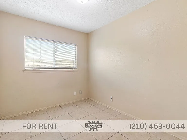 1523 Noble Oak Dr — Photo 26