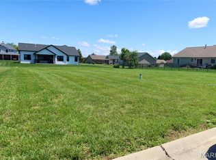 405 Bardswell Dr, Millstadt, IL 62260