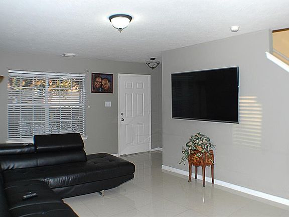 4th image of 6403 Hayman Dr