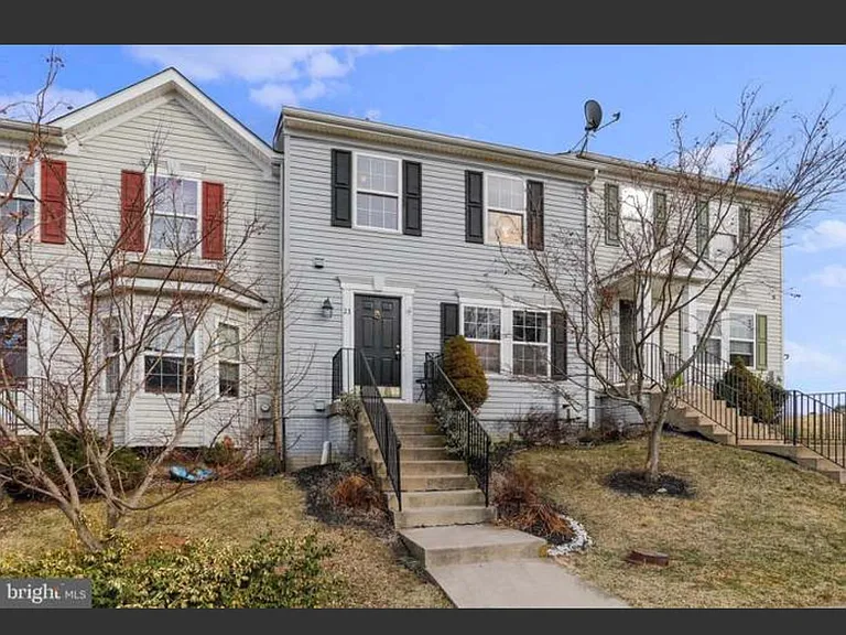 23 E Calabash Ct — Photo 1