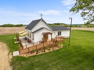 W8996 Pepin Hill Rd, Pepin, WI 54759