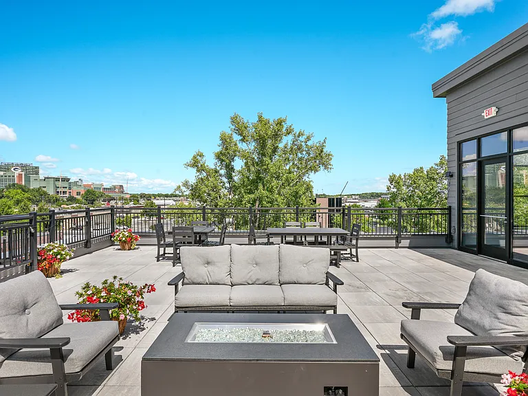 The ELEMENT Apartments — Photo 11