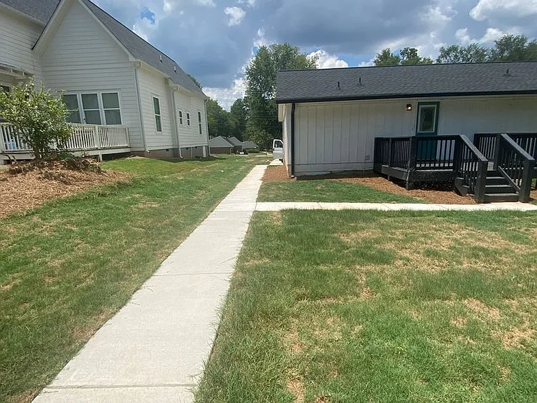 255 Bailey Street — Photo 11