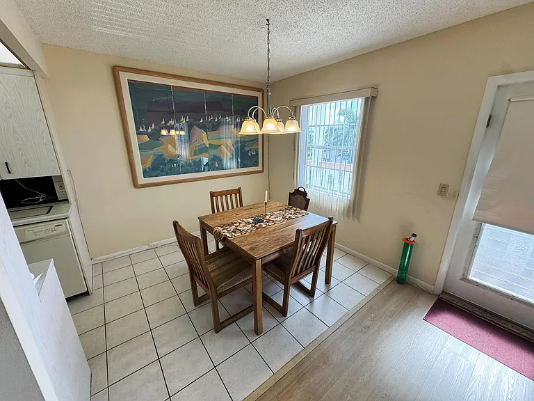 4075 Cornwall #D — Photo 5