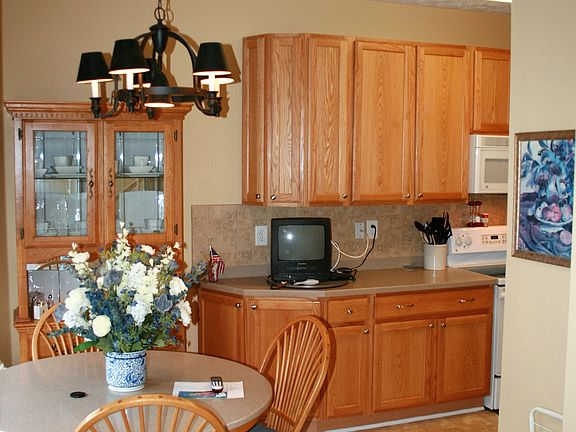 5th image of 5010 Woods Line Dr Unit 46