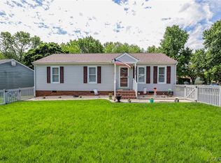 5829 Huntingcreek Dr, North Chesterfield, VA 23237