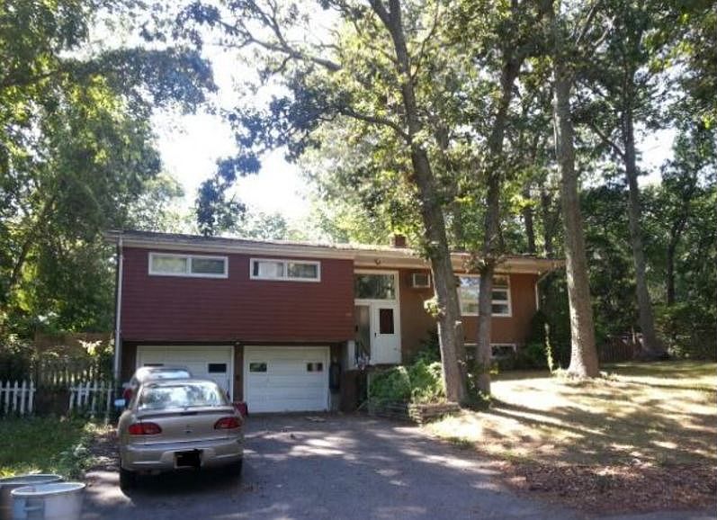 1st image of 22 Wesley Pl