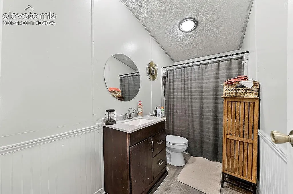 3 bed, 1040 sqft, $750 — Photo 2