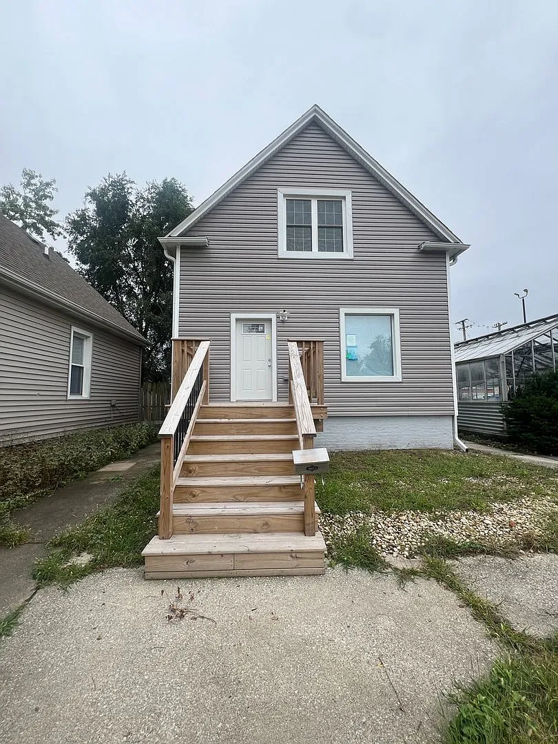 3427 Lake St Lansing, IL 60438 — Photo 1