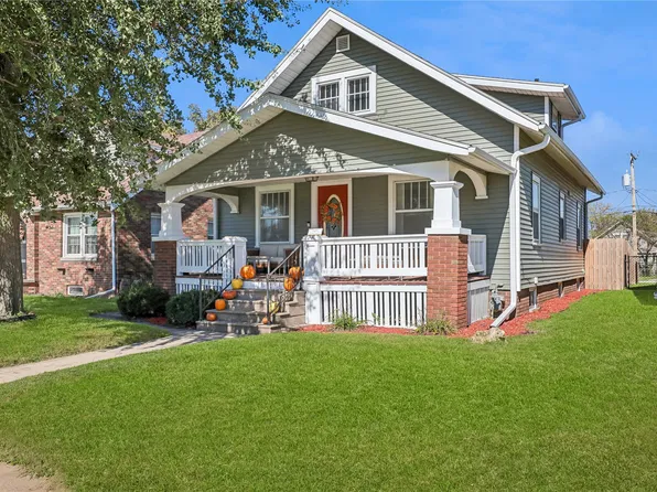 2201 D St SW, Cedar Rapids, IA 52404