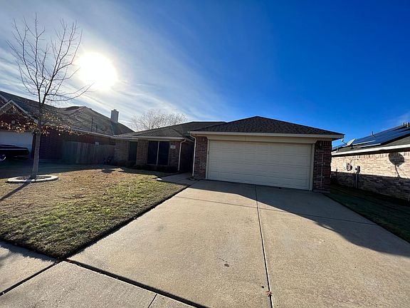 2nd image of 1104 Fawn Meadow Trl