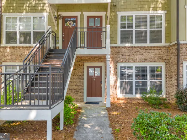 490 Barnett Shoals Rd APT 205, Athens, GA 30605