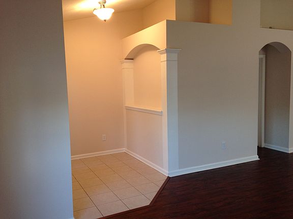 3rd image of 11605 Misty Isle Ln