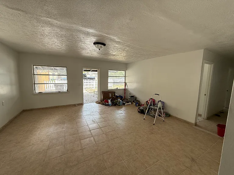 5074 Mapletree Ln — Photo 21