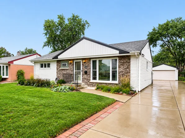 1301 S 2nd Ave, Des Plaines, IL 60018