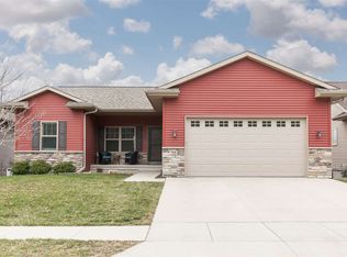 755 McCollister Ct, Iowa City, IA 52240