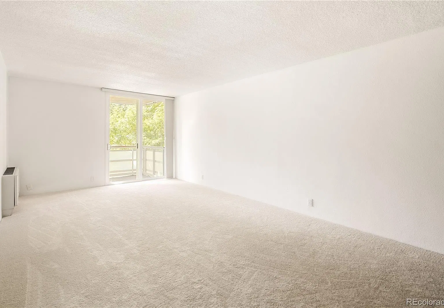1 bed, 1.0 bath, 698 sqft, $1,450 — Photo 3