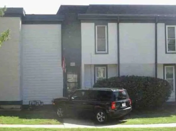 3931 S Crackerneck Rd #11, Independence, MO 64055